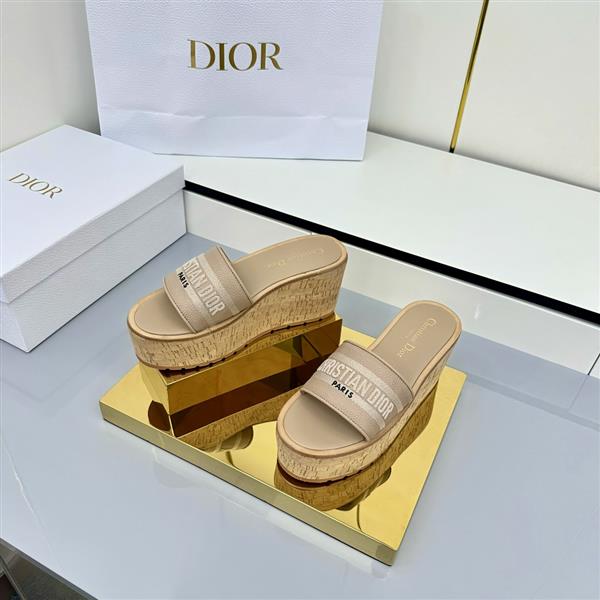 20251128184322448 270